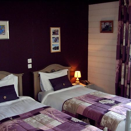 Logis Hotel Le Bussy Montsoreau Exterior photo
