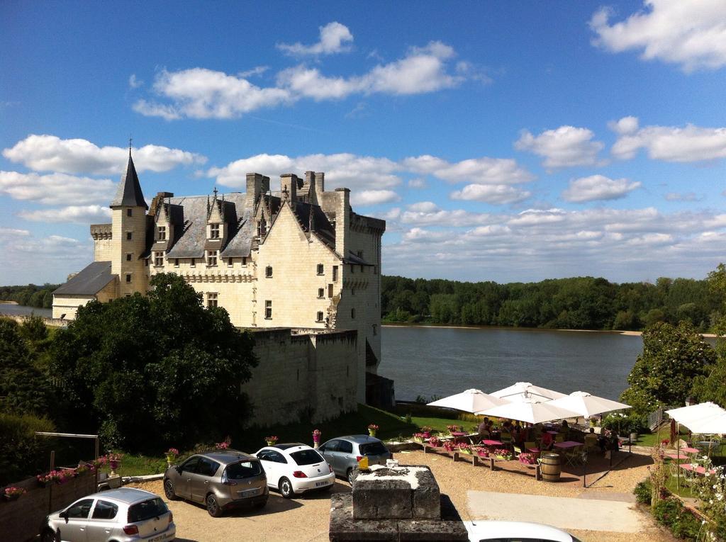 Logis Hotel Le Bussy Montsoreau Exterior photo
