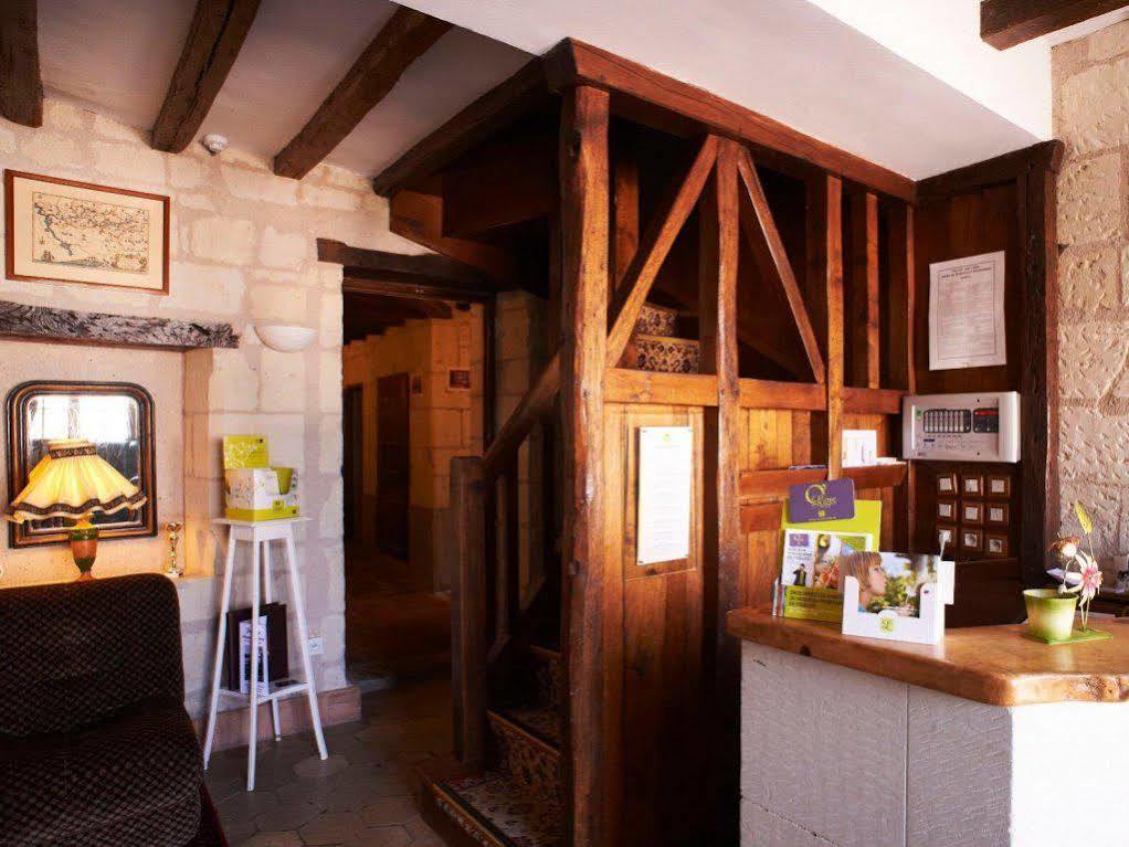Logis Hotel Le Bussy Montsoreau Exterior photo